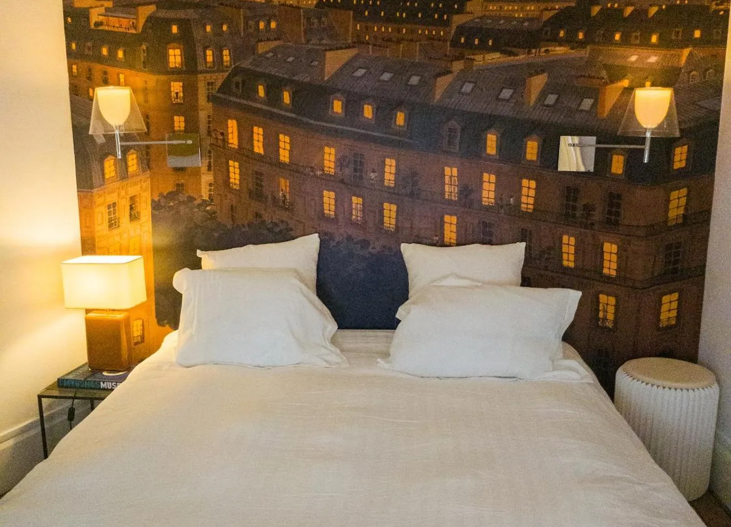 Pic De Notre Dame, Charming Suites Paris