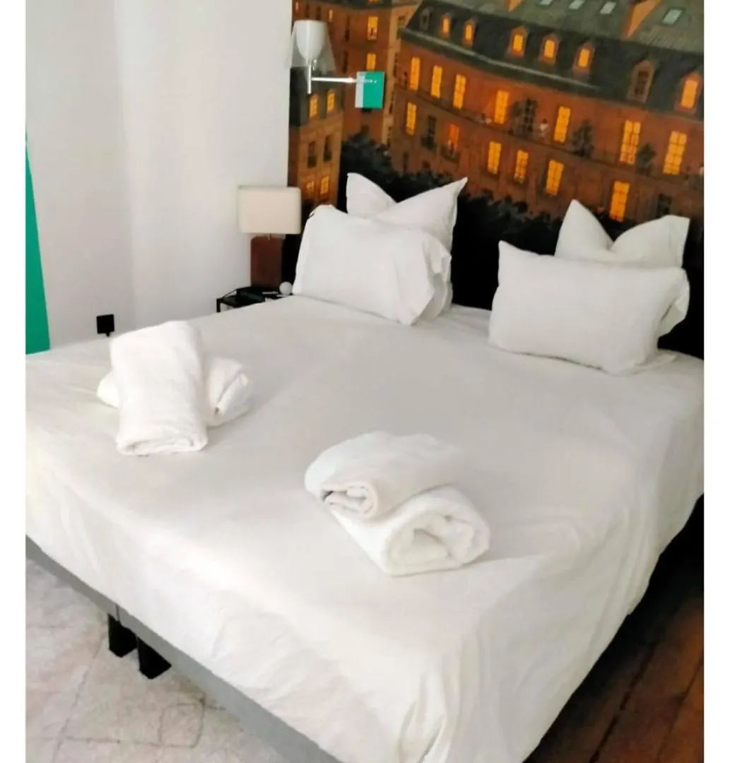 Pic De Notre Dame, Charming Suites パリ 0*,  フランス